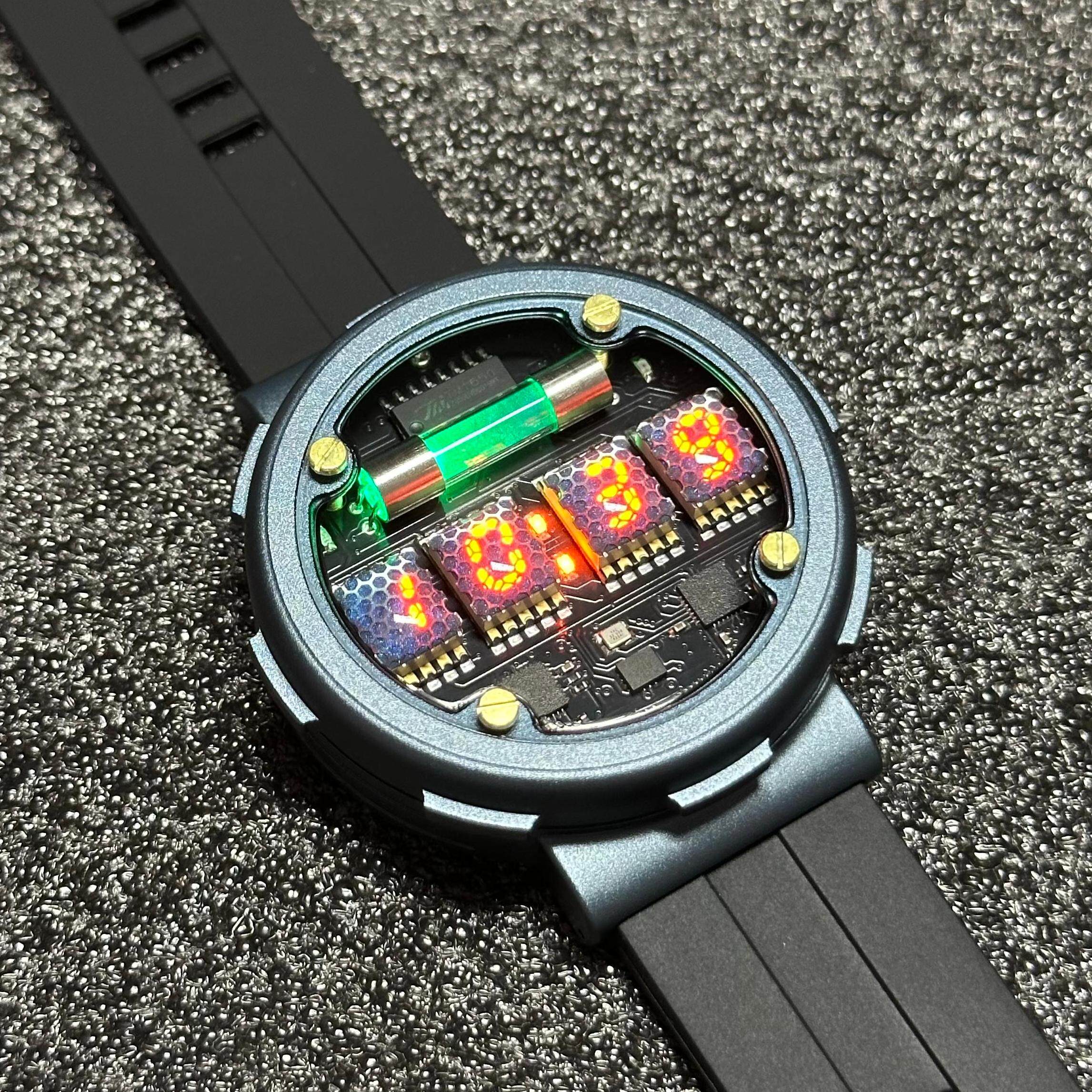Retro Cyberpunk Nixie Tube Wat - Luxury Watch Nice 评论和价格
