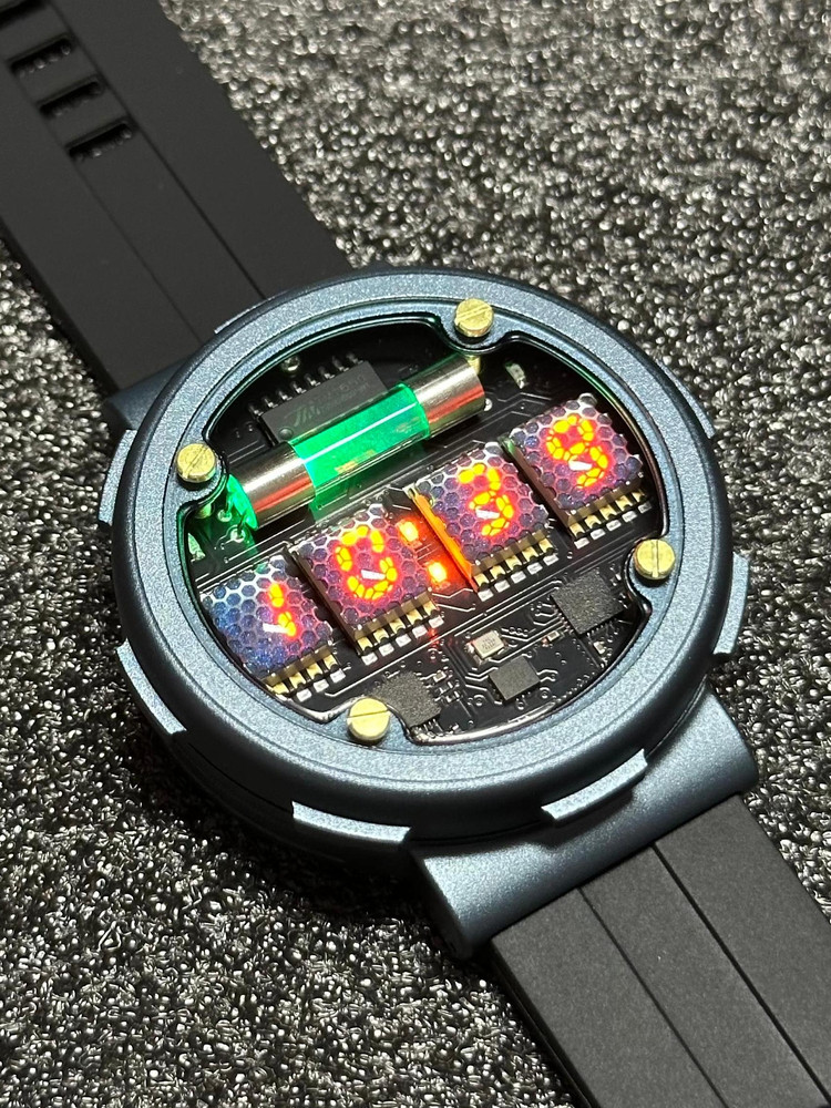 Retro Cyberpunk Nixie Tube Wat - Luxury Watch Nice 评论和价格