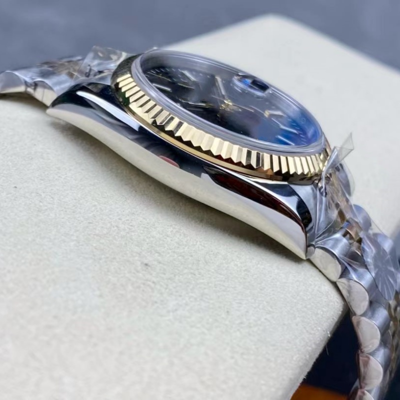 36mm Men's 2813 8215 Automatic - Luxury Watch Diamond 评论和价格