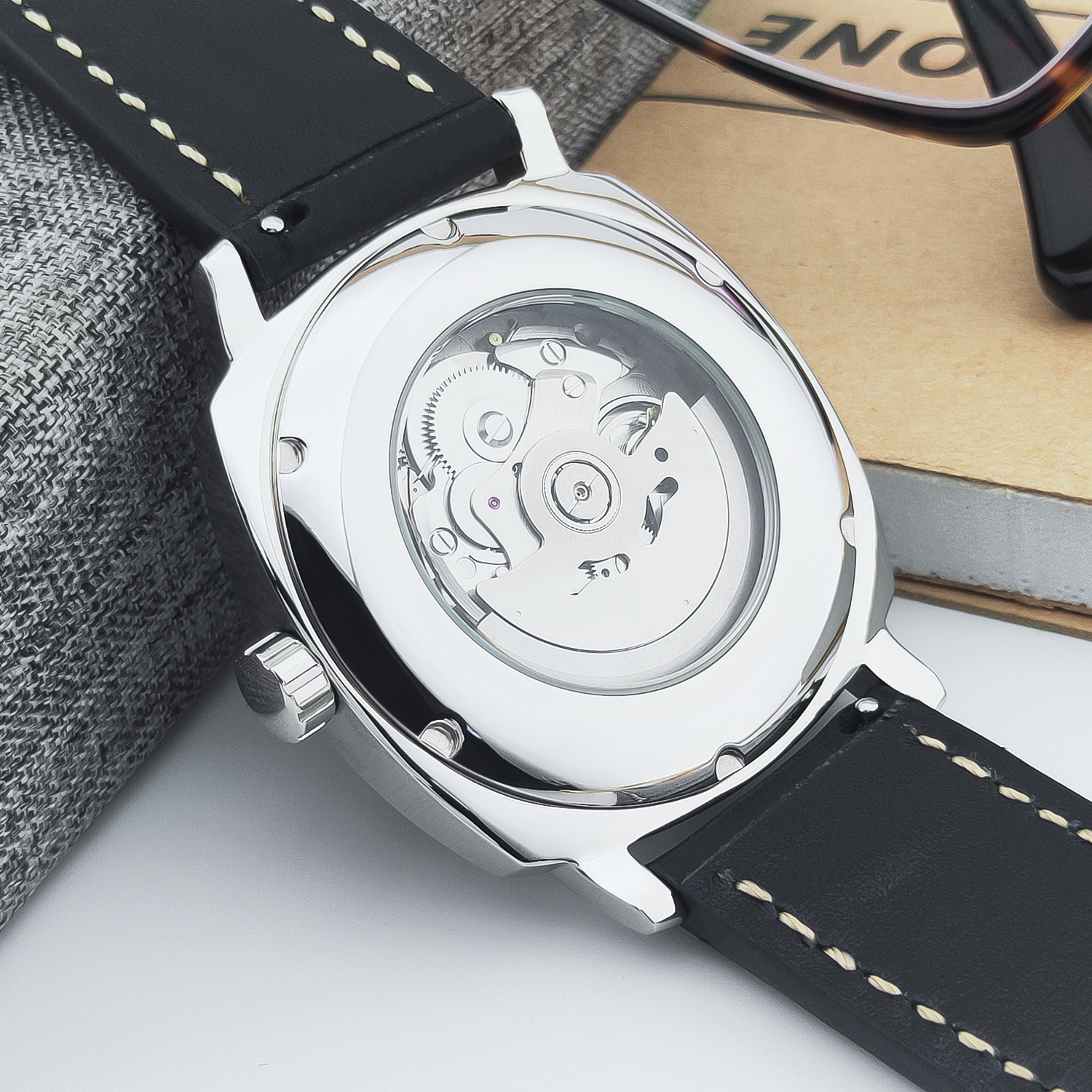 CUSTOM 42MM Stainless Steel Sa - Luxury Watch News 评论和价格