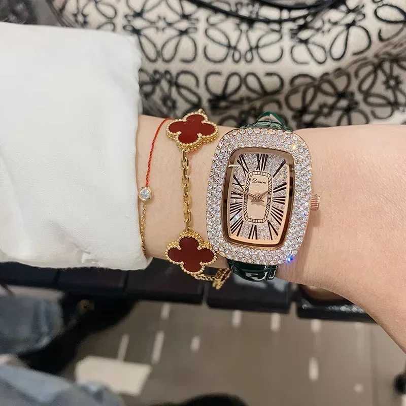 Trendy and fashionable women's - Luxury Watch Diamond 评论和价格